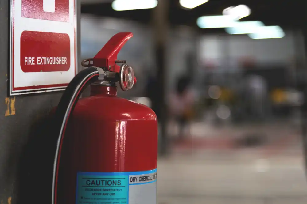 Extra welding safety with Fire Extinguisher